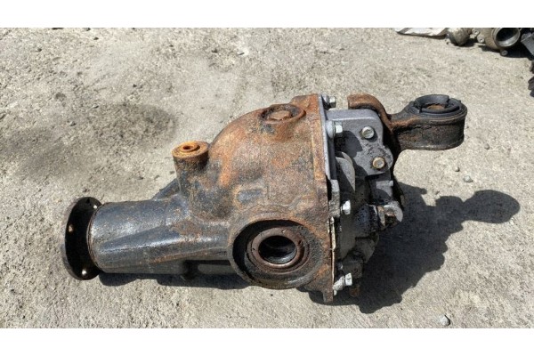 2008 KIA Sorento Front differential Car type 4x4 SUV