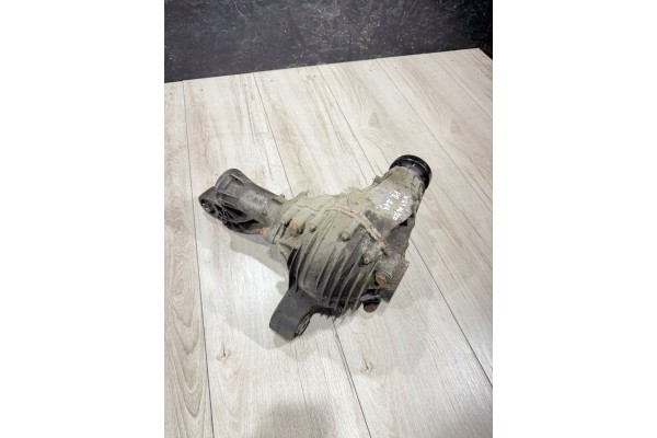 2005 Mercedes Benz ML W164 Front differential A1643302202 Part manufacturer Mercedes Benz OE
