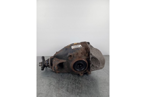 2017 BMW 2 F22 F23 Rear differential 7599472 Part manufacturer BMW OE