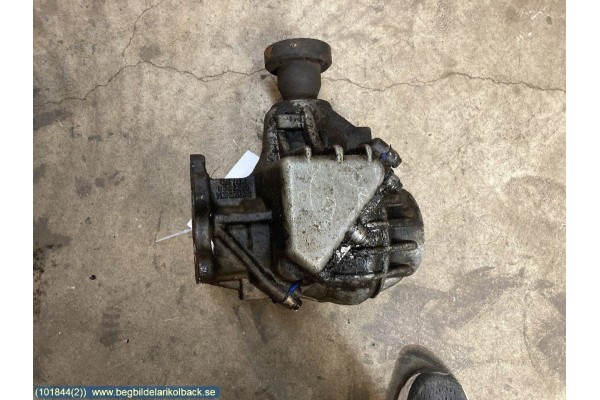 2002 Volvo XC70 Rear differential 8603681 Part manufacturer Volvo OE