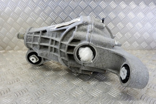 Rear reducer PORSCHE CAYENNE 92A AGT 3 0L diesel 180kW 2012 Car type passenger cars