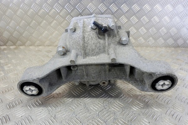 Rear reducer PORSCHE CAYENNE 92A AGT 3 0L diesel 180kW 2012 Catalog number of the original AGT