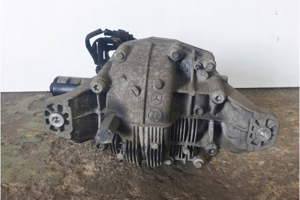 Mercedes GL I X164 10r Lift 4matic 3 0 CDI 3 45 Bridge Differential Rear Installation side rear