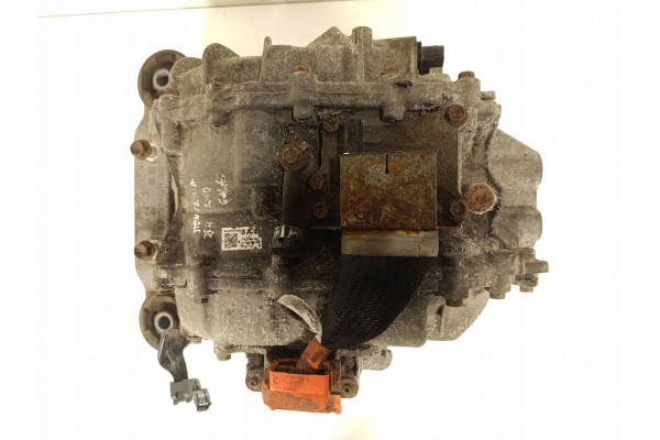 REAR DIFFERENTIAL REAR TOYOTA SIENNA XL40 IV 21JWK5 Part manufacturer Toyota OE