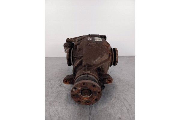 2005 BMW 3 E46 Rear differential 7556665 Part manufacturer BMW OE