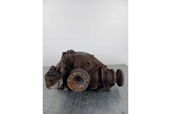 2005 BMW 3 E46 Rear differential 7556665 Car type passenger cars