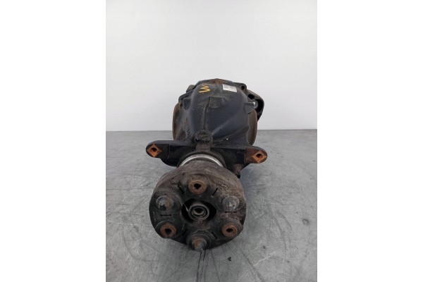 2017 BMW 3 F30 F35 F31 Rear differential 7603748