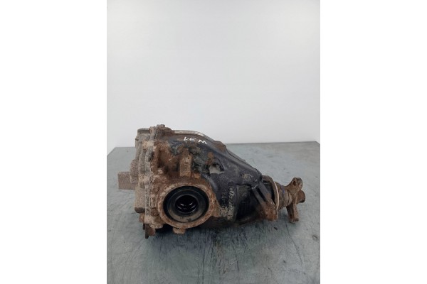 2013 BMW 3 F30 F35 F31 Rear differential 7599475 Car type passenger cars