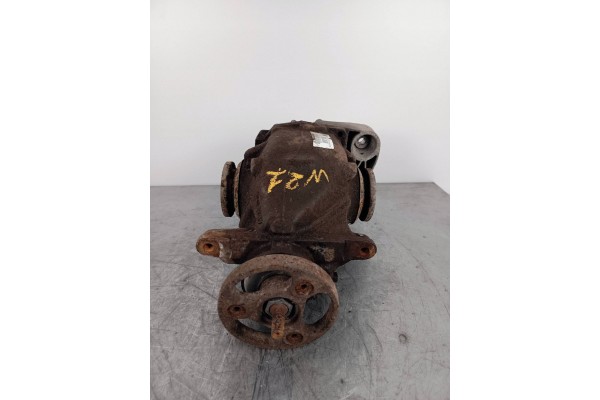 2013 BMW 3 F30 F35 F31 Rear differential 7591020 Part manufacturer BMW OE