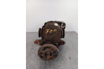 2013 BMW 3 F30 F35 F31 Rear differential 7591020 Part manufacturer BMW OE