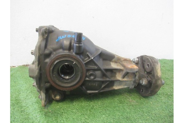 Diferencial trasero Mercedes C-Class W203 1.8 Compressor 271.946 A2033
