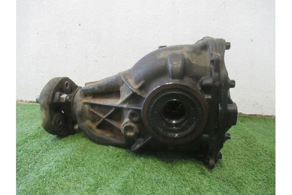 Diferencial trasero Mercedes C-Class W203 1.8 Compressor 271.946 A2033