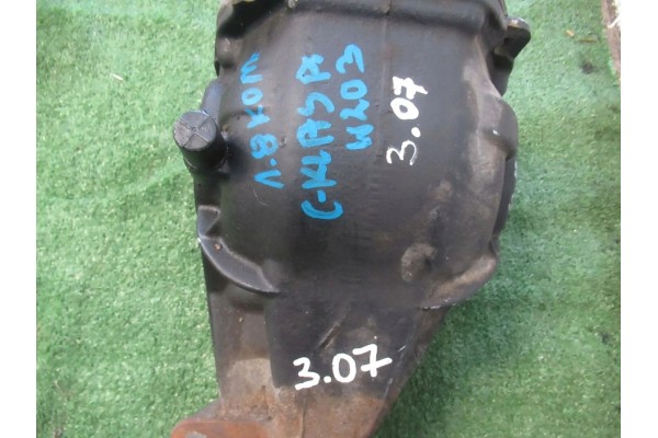 Diferencial trasero Mercedes C-Class W203 1.8 Compressor 271.946 A2033