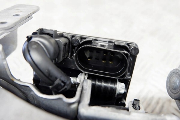 Reductor trasero BMW X1 (F48) 8692605 2.0L gasolina 141kW 2019