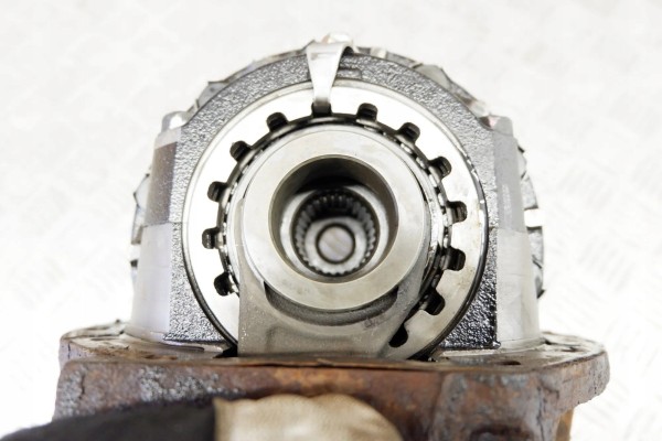 Reductor trasero TOYOTA LAND CRUISER 120 (J12) 411106A360 3.0L diésel