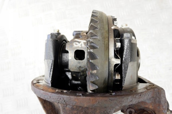 Reductor trasero TOYOTA LAND CRUISER 120 (J12) 411106A360 3.0L diésel