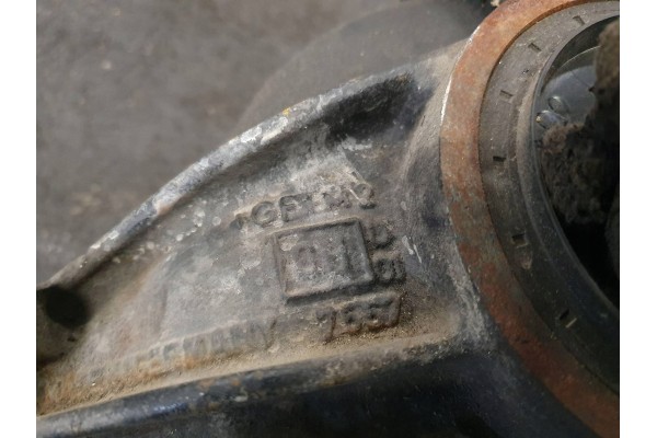 Rear differential Mercedes Benz SL 500 R230 5 0B 2001 A2303510105 Car type passenger cars