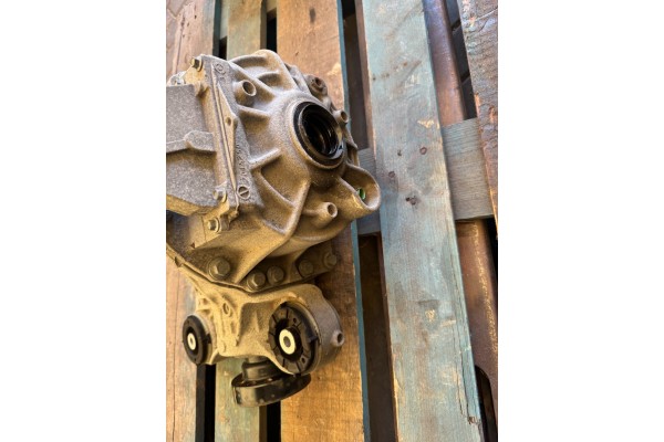 JAGUAR F PACE SVR LIFT REAR DYFER KK8M 4A213 MB Part manufacturer Jaguar OE