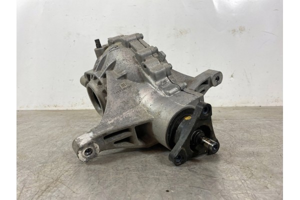 2022 Genesis G70 Rear differential J020