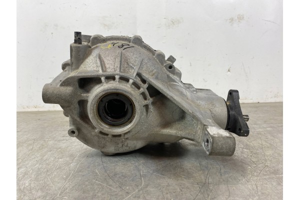2022 Genesis G70 Rear differential J020 Catalog number of the part J020