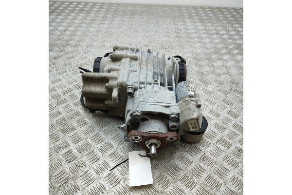 REAR REDUCER AUDI Q3 F3 331750245 36473487 2 0L 140kw 2025 Part manufacturer Audi OE