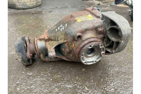 Rear reducer BMW 3 Convertible E93 7572522 2 5L diesel 2012 Car type passenger cars
