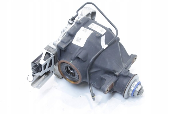 DIFFERENTIAL REAR TRANSMISSION REAR AXLE 3 38 BMW G05 X5 G06 X6 G07 X7 40iX Catalog number of the part 8686661 VIN 9F93031