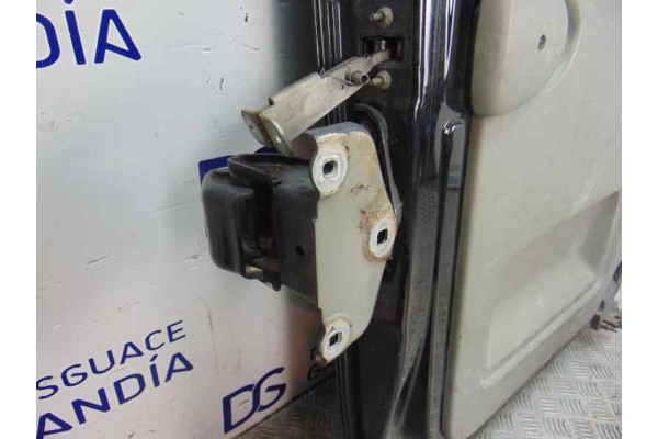 NEGRO  NO IDENTIFICADO RENAULT TRAFIC II FURGÓN L1H1   Caja cerrada, corto 2004 NEGRO 177669 RENAULT - 2