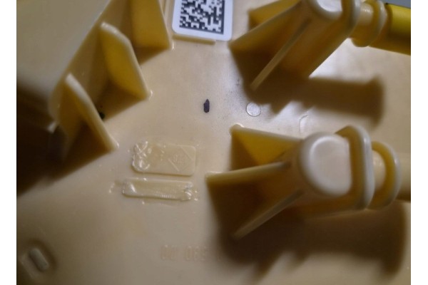 FUEL PUMP RENAULT MASTER III 2 3 DCI 172028505R 0580203359 Catalog number of substitutes 7611949AA 172028505R 0580203359