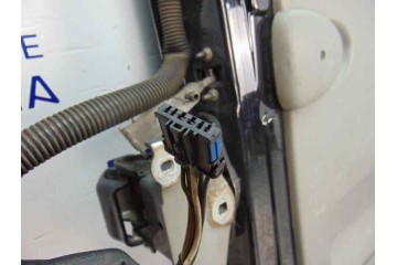 NEGRO  NO IDENTIFICADO RENAULT TRAFIC II FURGÓN L1H1   Caja cerrada, corto 2004 NEGRO 177669 RENAULT - 17