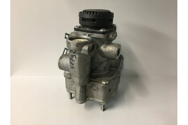 Trailer control valve Catalog number of the part AC597A