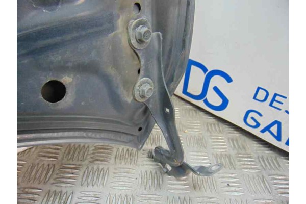 GRIS AZUL CAPO MAZDA 6 BERLINA (GG) 2.0 CRTD 120 Active (5-ptas.) 2004 GRIS AZUL 178480 MAZDA - 5