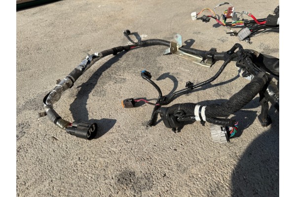 Parachoques de instalación del compartimento del motor delantero Niss