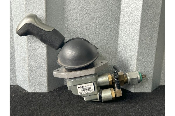 HANDBRAKE VALVE DAF XF 106 1845501 KNORR BREMSE DPM95DS K050974