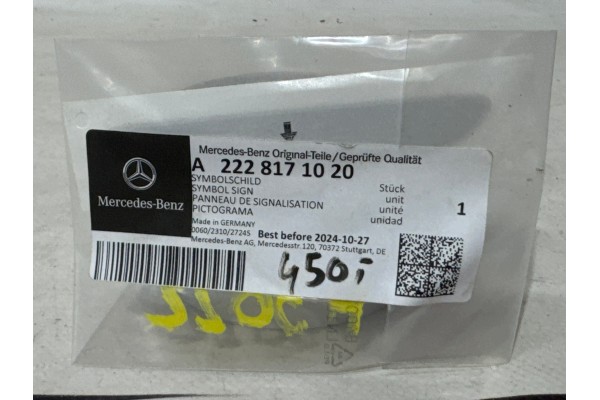 MERCEDES BENZ GLA X156 Nameplate for front fender A2228171020 Catalog number of the part Jk A2228171020