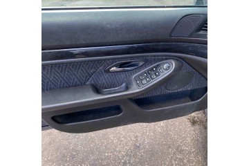 BMW SERIE 5 TOURING (E39) 520i