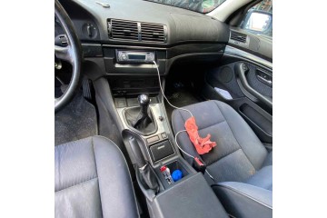 BMW SERIE 5 TOURING (E39) 520i