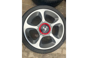 Felgi koa Fiat 500 Abarth lift 17 205 40 Engine type petrol