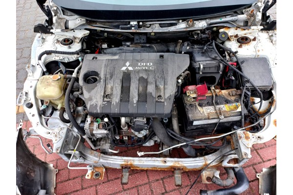 SILNIK KOMPLETNY MITSUBISHI LANCER SPORTBACK VIII 1 8DID