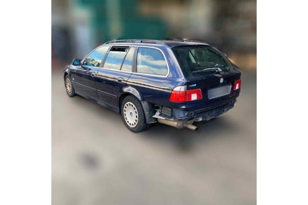 BMW SERIE 5 TOURING (E39) 520i