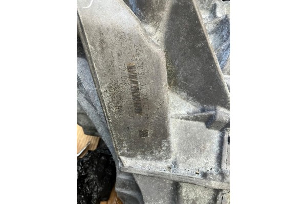 Skrzynia biegow Mercedes B klasa W246 kompletna 73310km 2463703602 724002 Part manufacturer Mercedes Benz OE