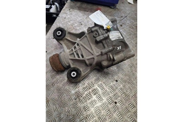 Rear reducer JAGUAR XE X760 G176097 2 0L diesel 120kW 2016 Catalog number of the part G176097