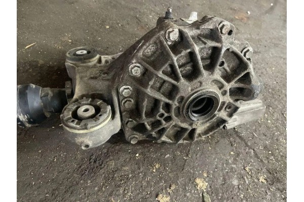 Rear reducer LAND ROVER CPLA4A213BB 3 0L diesel 225kW 2015 Catalog number of the original CPLA4A213BB