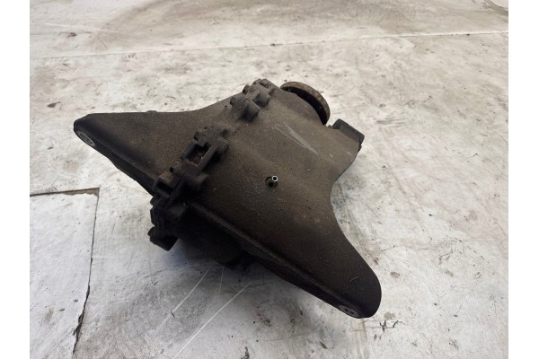 Rear differential Land Rover Discovery 4 LR4 LR017317 Catalog number of the part LR017317