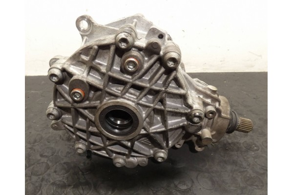 MASERATI GHIBLI LEVANTE GRECALE 2 0 HYBR 06701040570 Catalog number of the part 06701040570
