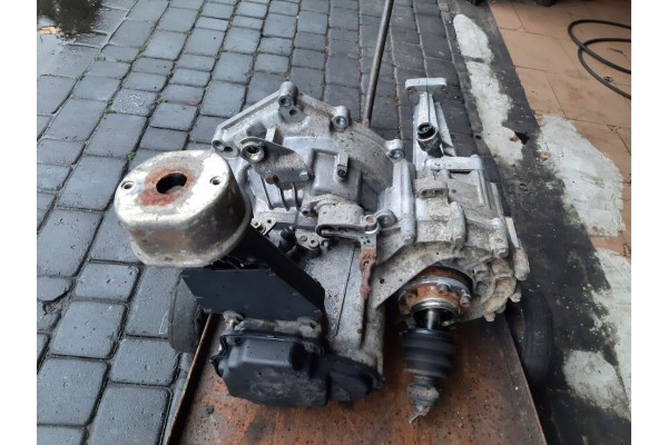 SKRZYNIA BIEGOW SZYBKA VW T4 1 9TD 1 9D IDEALNA VW TRANSPORTER Transmission type manual