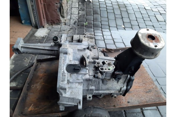 SKRZYNIA BIEGOW SZYBKA VW T4 1 9TD 1 9D IDEALNA VW TRANSPORTER Part manufacturer Volkswagen OE