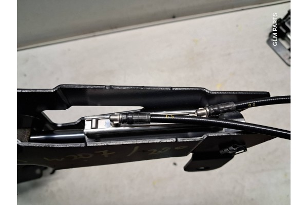 Mercedes Benz W207 convertible RYGLE Actuator folding roof lock A2097700226 Catalog number of the part A2097700226