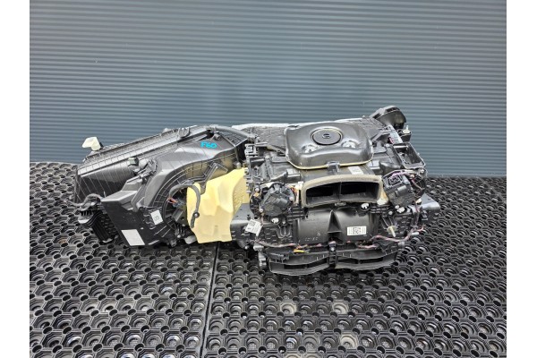 BMW G70 I7 G60 HEATER AIR BLOWER 5A379D9