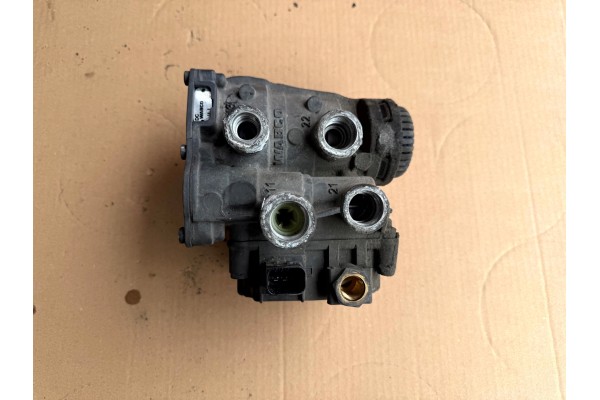 BRAKE AIR VALVE MERCEDES ACTROS MP3 MP4 A0014311213 Catalog number of the part A0014311213
